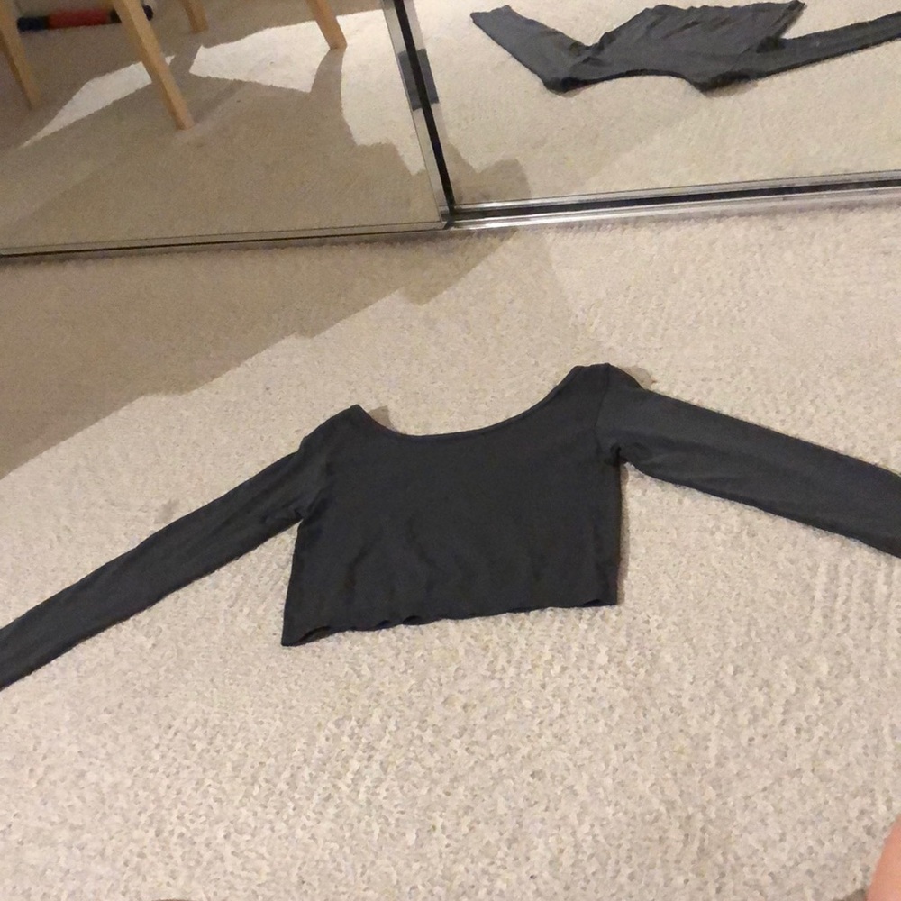 Grey crop top